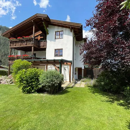 Raetia Iii By Interhome דירה